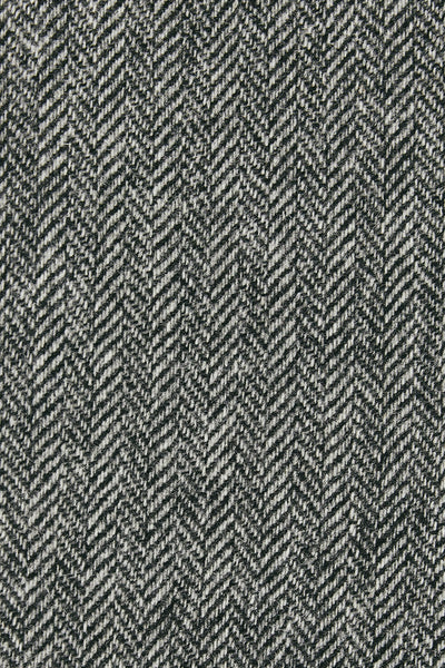 Single-pleated in grey herringbone tweed